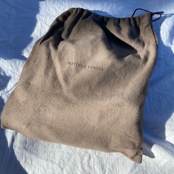 Bottega Veneta Hand Bag - Picture 9 of 9